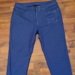 Lululemon ABC Classic  5 Pocket Fit Iron Blue Mens Pants. Size 36